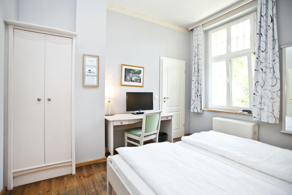 Elbterrassen Im Woerlitzer Winkel Hotel Coswig Szoba fotó